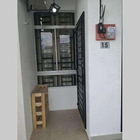 Homestay Tok Ayah, Behrang Jati Kampong Behrang Exteriör bild